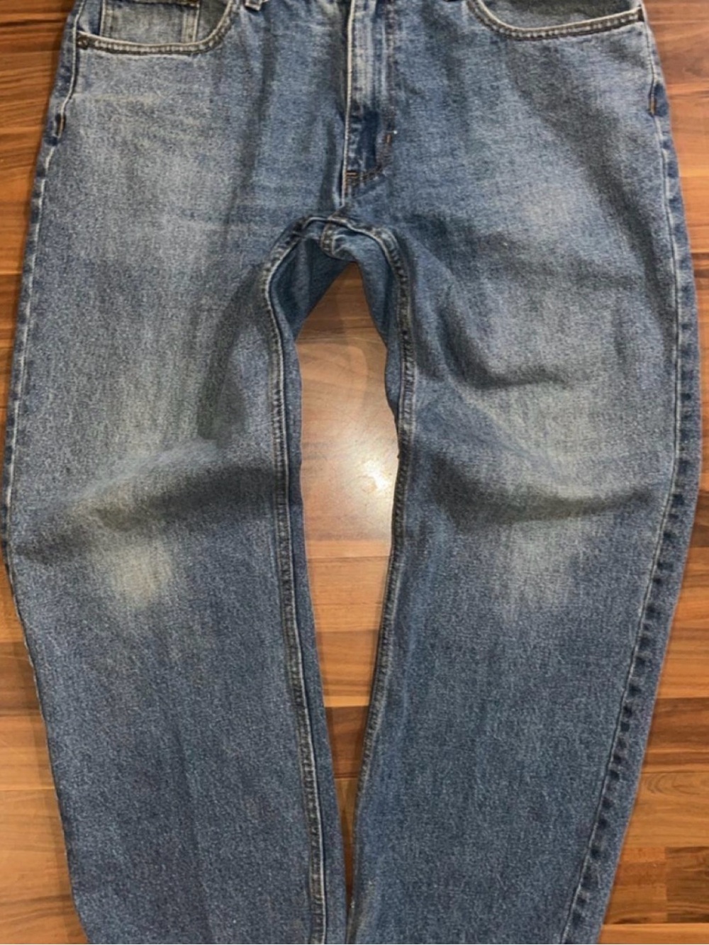 Relaxed Fit Men's Denim Jeans in Medium Blue